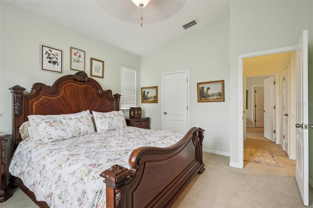 Activo con contrato: $225,000 (2 camas, 2 baños, 1260 Pies cuadrados)