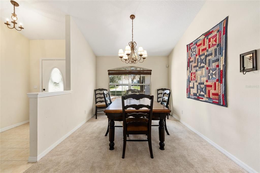 На продажу: $405,000 (3 спален, 2 ванн, 2300 Квадратных фут)