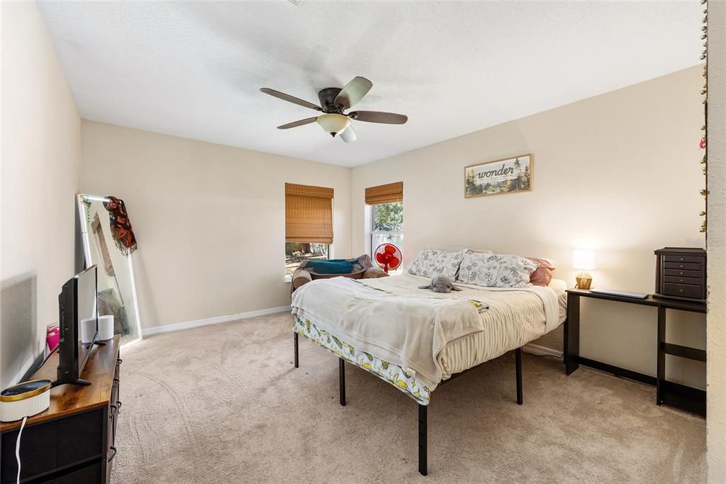 На продажу: $405,000 (3 спален, 2 ванн, 2300 Квадратных фут)