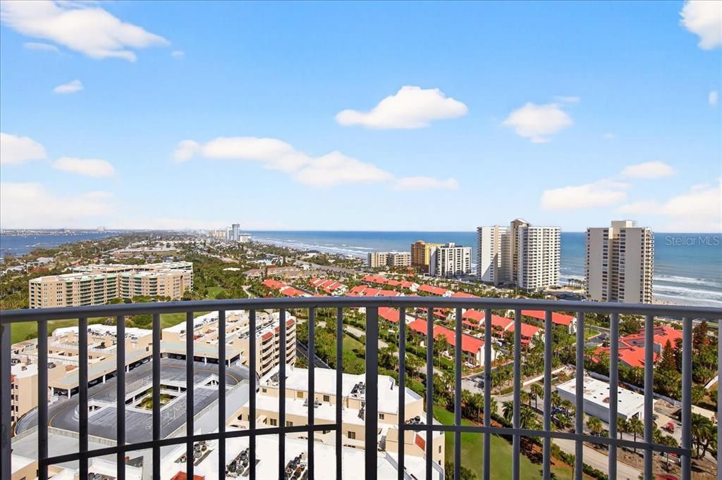 En Venta: $950,000 (3 camas, 3 baños, 2480 Pies cuadrados)