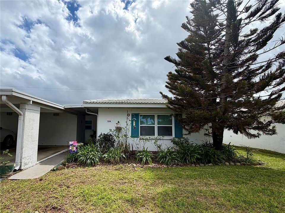 For Sale: $160,000 (2 beds, 2 baths, 1176 Square Feet)