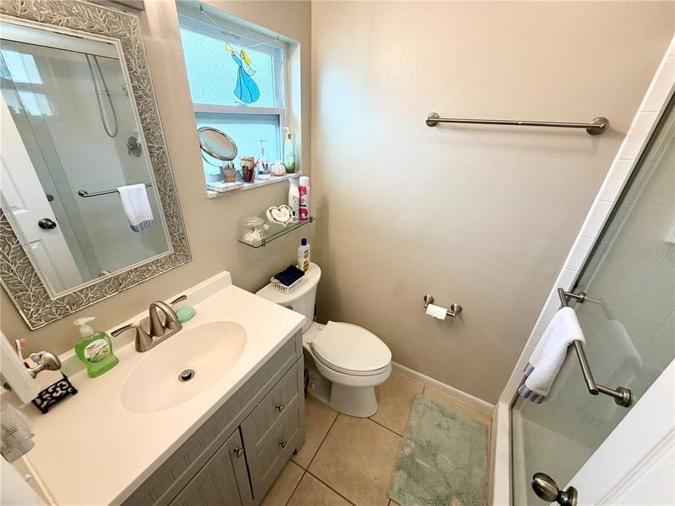 For Sale: $160,000 (2 beds, 2 baths, 1176 Square Feet)