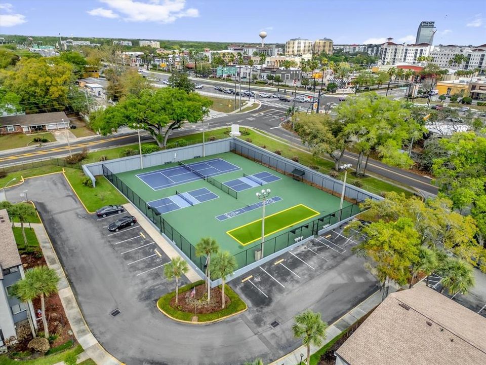 Activo con contrato: $230,000 (3 camas, 2 baños, 1473 Pies cuadrados)
