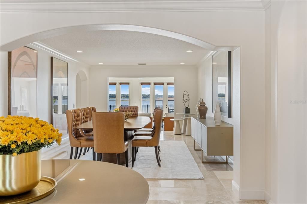 En Venta: $2,450,000 (4 camas, 3 baños, 3975 Pies cuadrados)