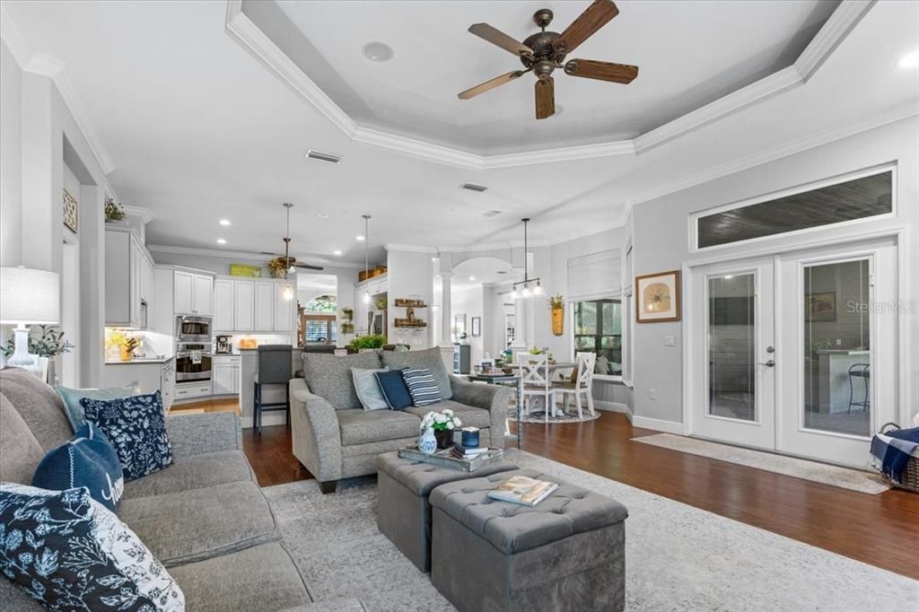 Active With Contract: $930,000 (4 beds, 3 baths, 3178 Square Feet)