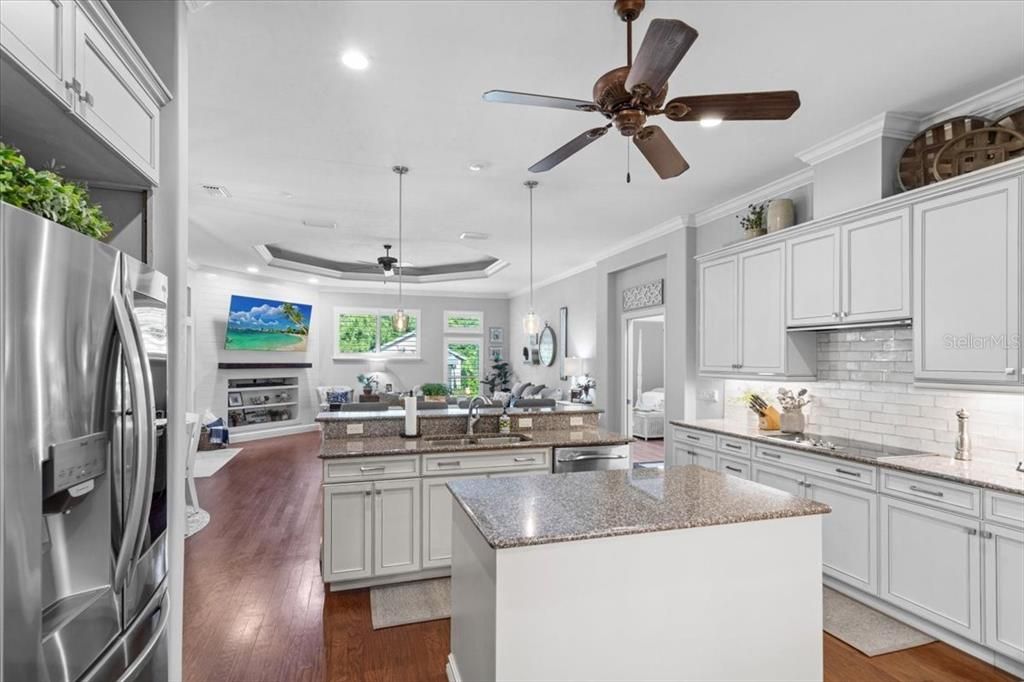 Active With Contract: $930,000 (4 beds, 3 baths, 3178 Square Feet)