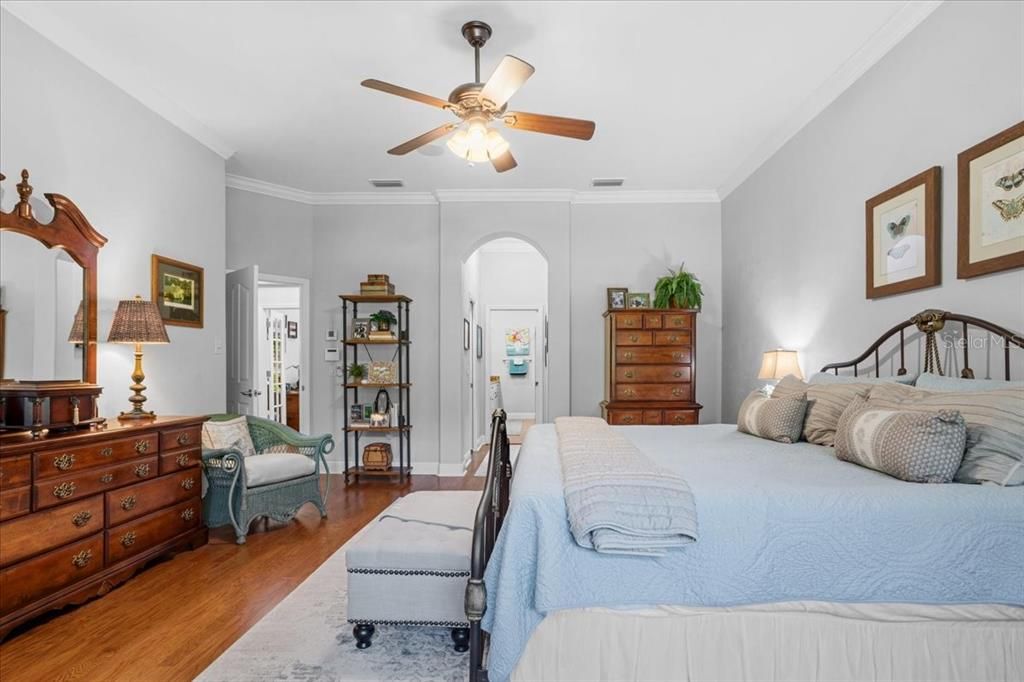 Active With Contract: $930,000 (4 beds, 3 baths, 3178 Square Feet)