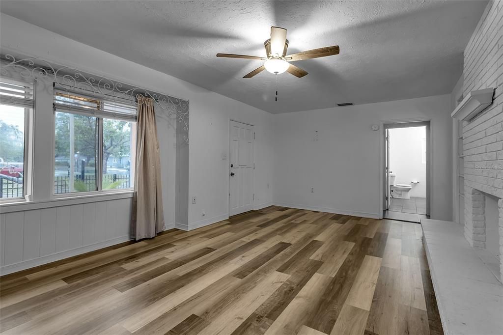 Activo con contrato: $489,000 (5 camas, 0 baños, 1272 Pies cuadrados)