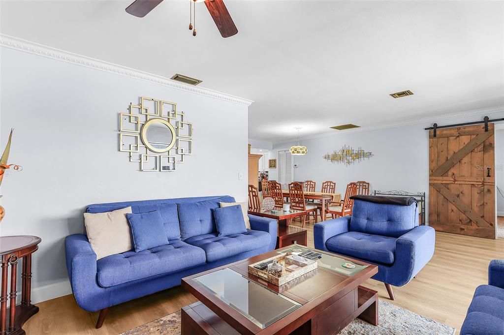 En Venta: $199,000 (2 camas, 2 baños, 1110 Pies cuadrados)