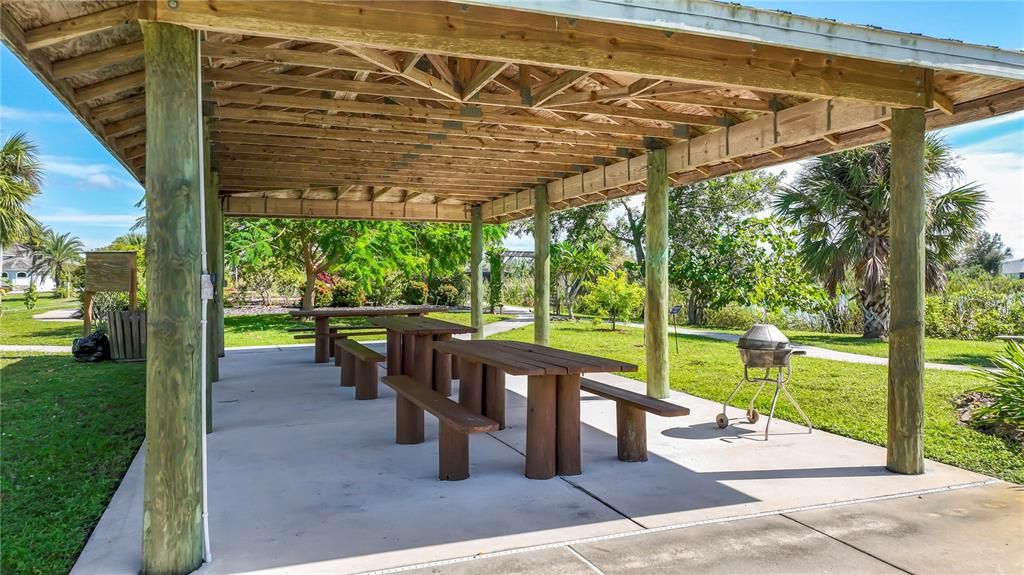 На продажу: $49,995 (0.29 acres)