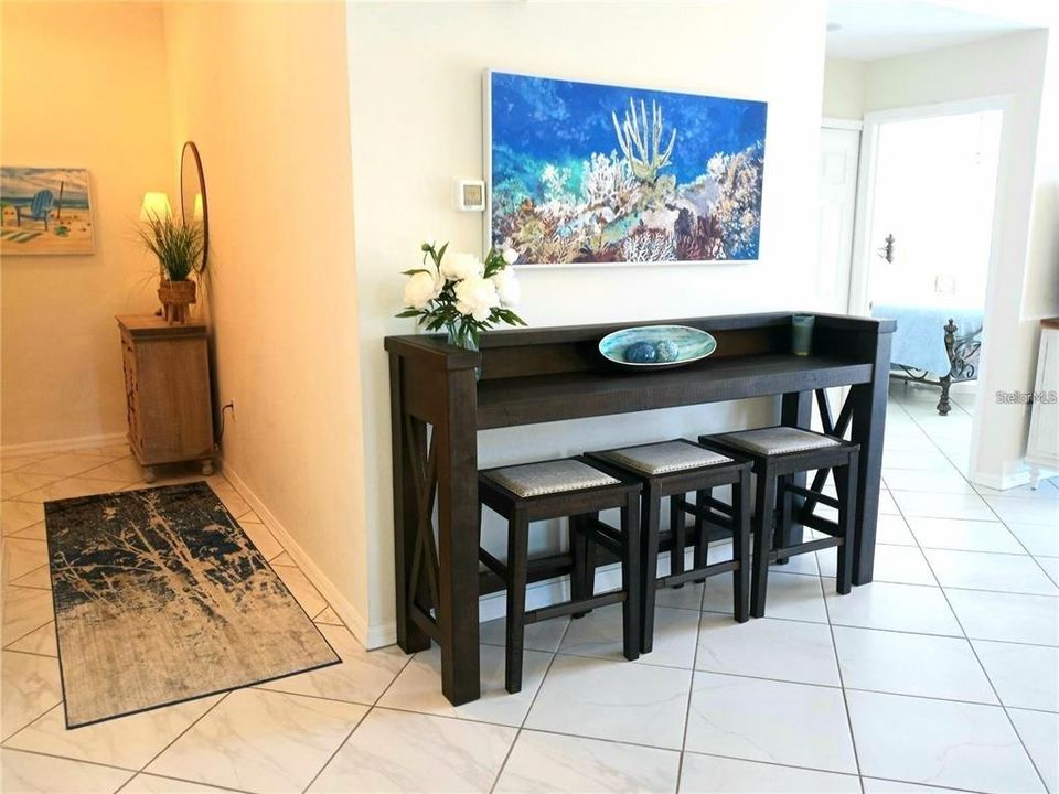 Active With Contract: $2,200 (2 beds, 2 baths, 1147 Square Feet)