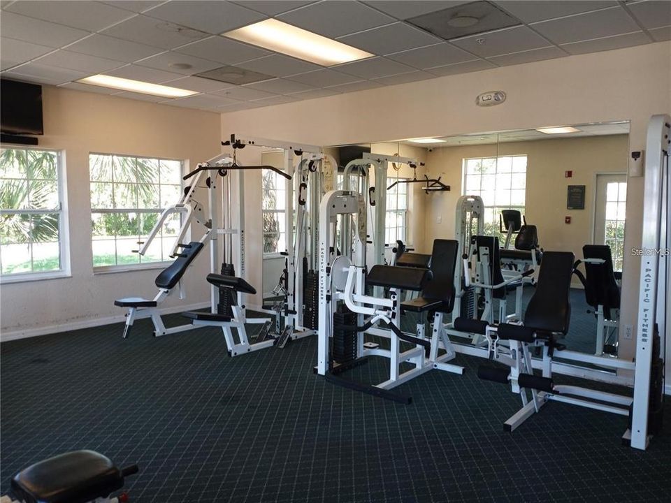 Active With Contract: $2,200 (2 beds, 2 baths, 1147 Square Feet)