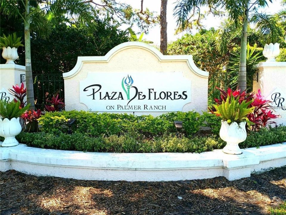 Active With Contract: $2,200 (2 beds, 2 baths, 1147 Square Feet)
