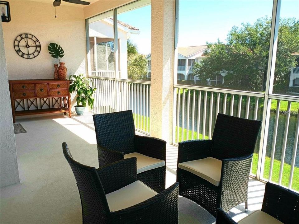 Active With Contract: $2,200 (2 beds, 2 baths, 1147 Square Feet)