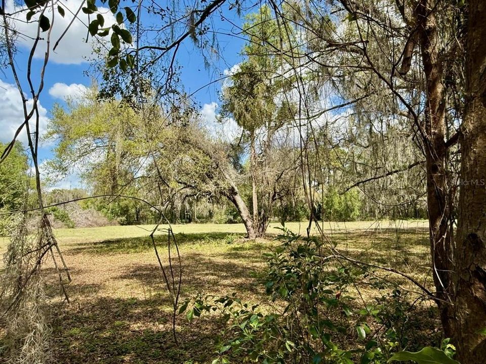 Под контрактом: $390,000 (8.00 acres)