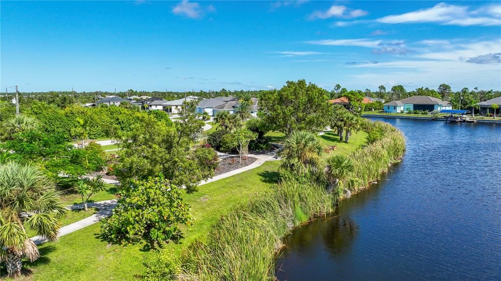 На продажу: $49,995 (0.24 acres)