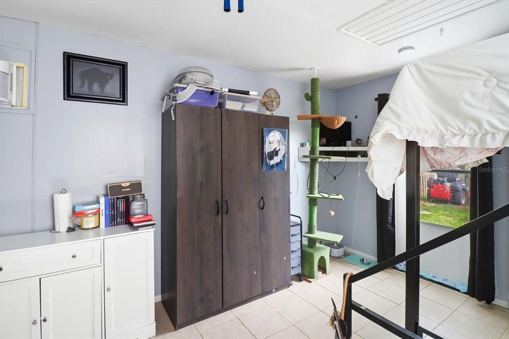 На продажу: $199,999 (1 спален, 1 ванн, 850 Квадратных фут)