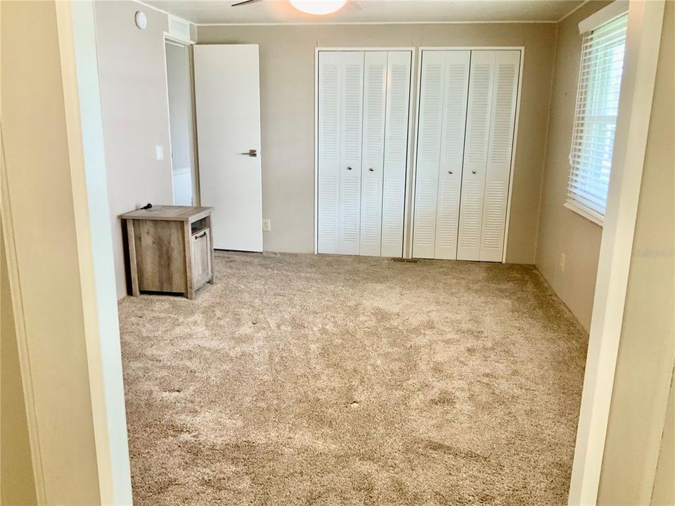 Active With Contract: $127,500 (2 beds, 2 baths, 1056 Square Feet)