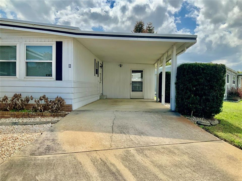 Active With Contract: $127,500 (2 beds, 2 baths, 1056 Square Feet)