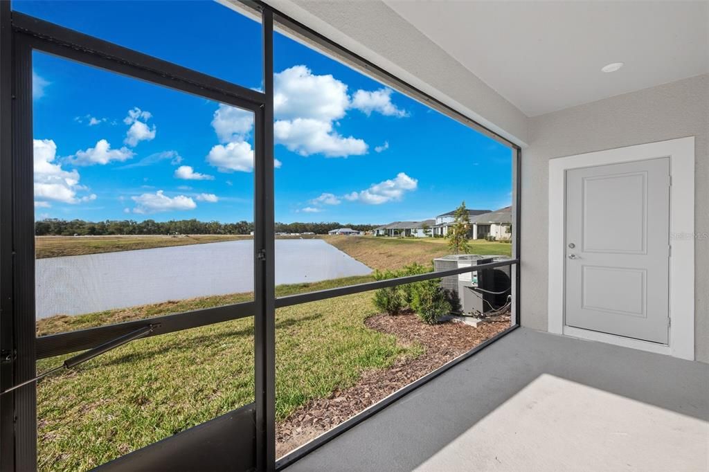 Под контрактом: $339,827 (3 спален, 2 ванн, 1828 Квадратных фут)