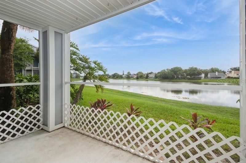 Active With Contract: $180,000 (2 beds, 2 baths, 899 Square Feet)