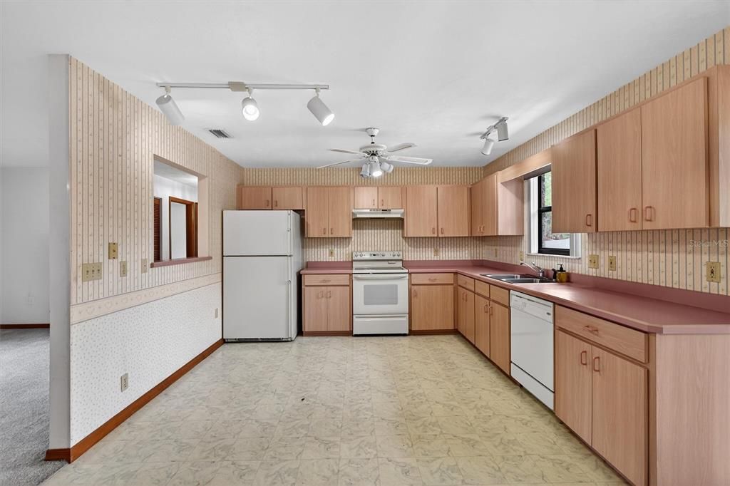 For Sale: $536,829 (4 beds, 3 baths, 2504 Square Feet)