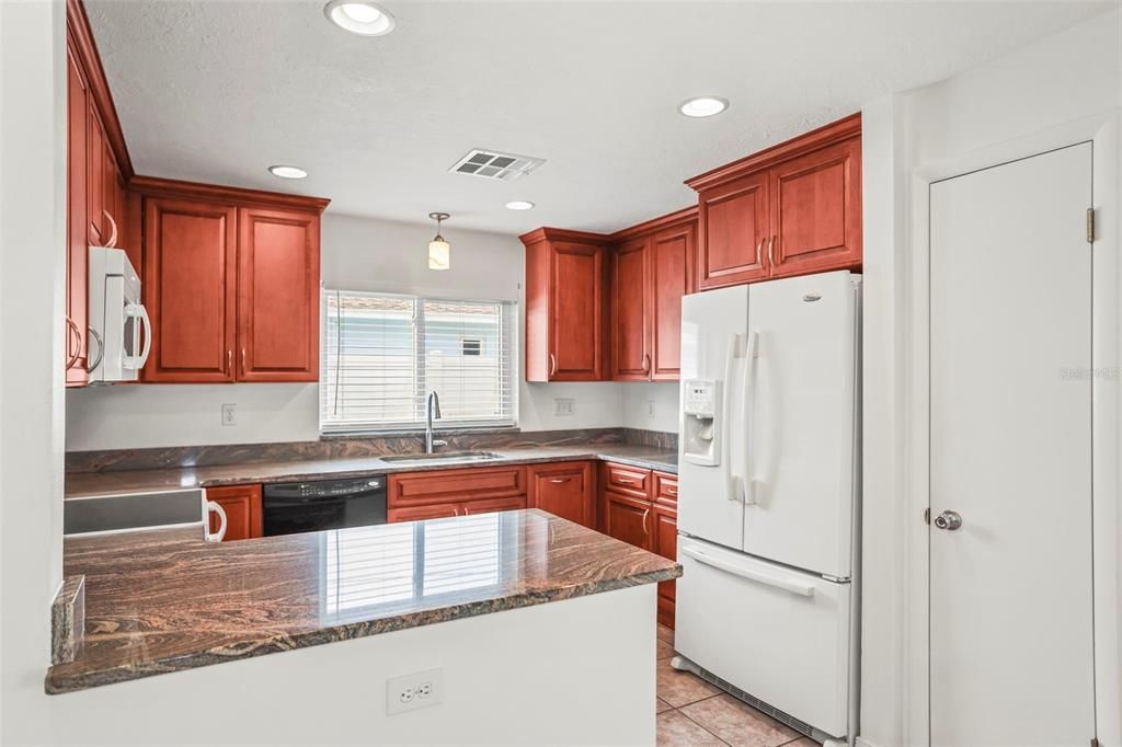 En Venta: $469,500 (3 camas, 2 baños, 1460 Pies cuadrados)