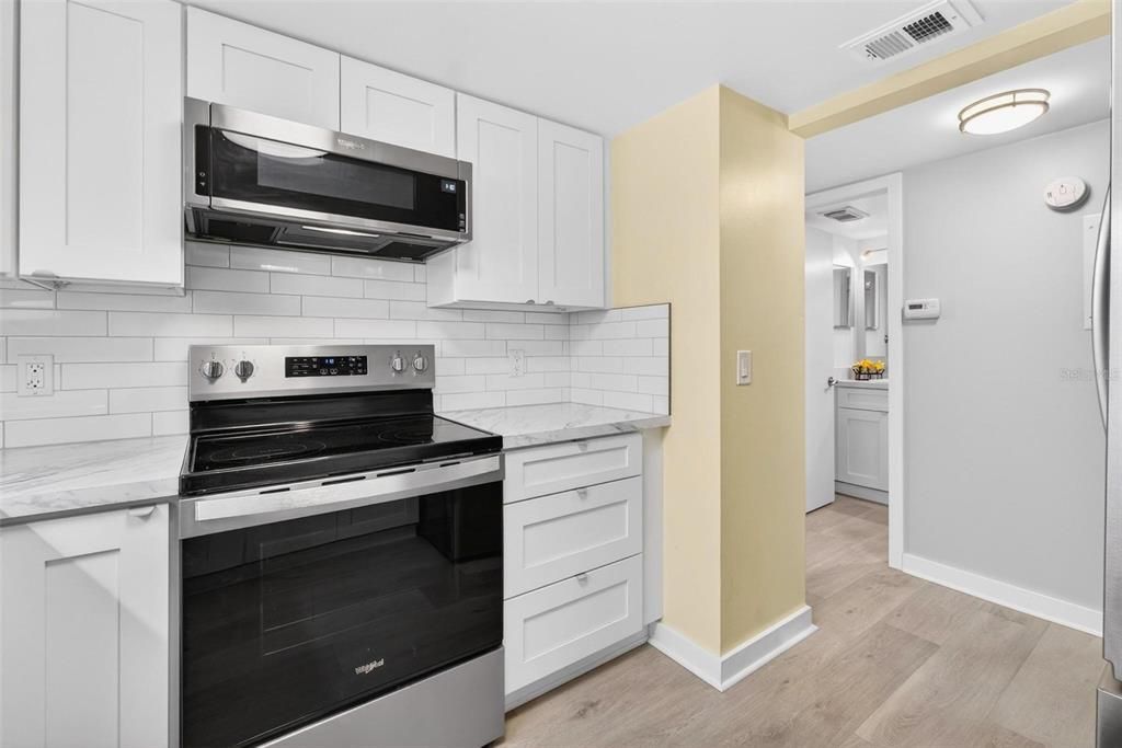 Под контрактом: $118,750 (1 спален, 1 ванн, 825 Квадратных фут)