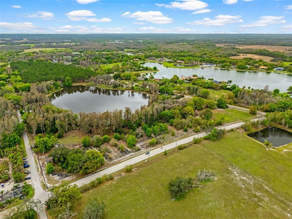 待售: $3,060,000 (5.11 acres)
