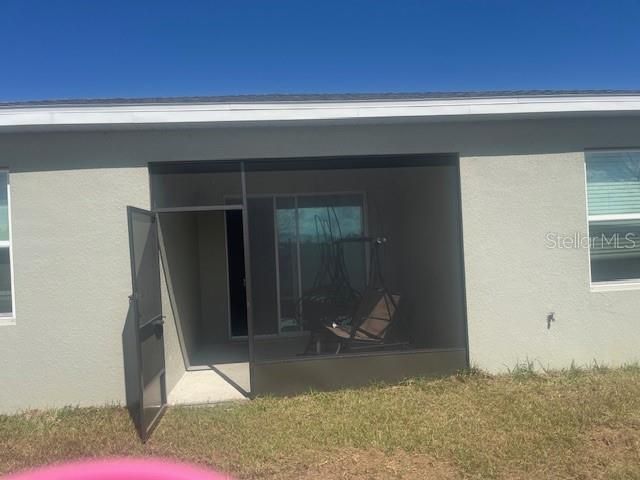 Activo con contrato: $265,000 (4 camas, 3 baños, 2093 Pies cuadrados)