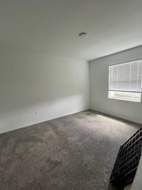 Activo con contrato: $265,000 (4 camas, 3 baños, 2093 Pies cuadrados)