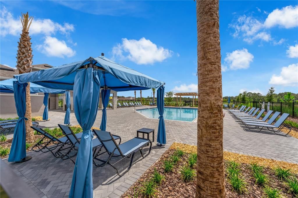 Active With Contract: $364,915 (4 beds, 3 baths, 2210 Square Feet)