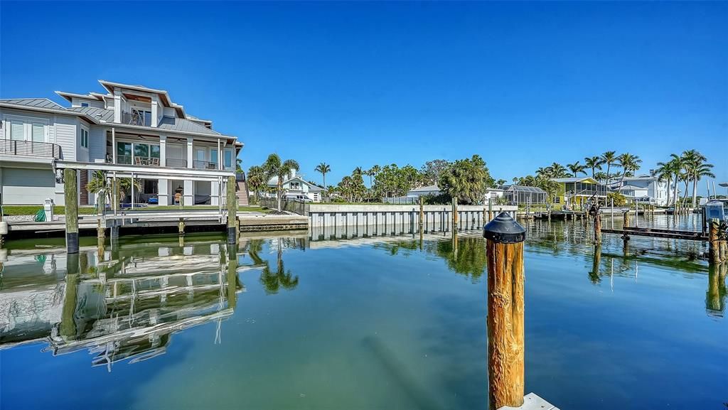 En Venta: $2,500,000 (5 camas, 4 baños, 3016 Pies cuadrados)