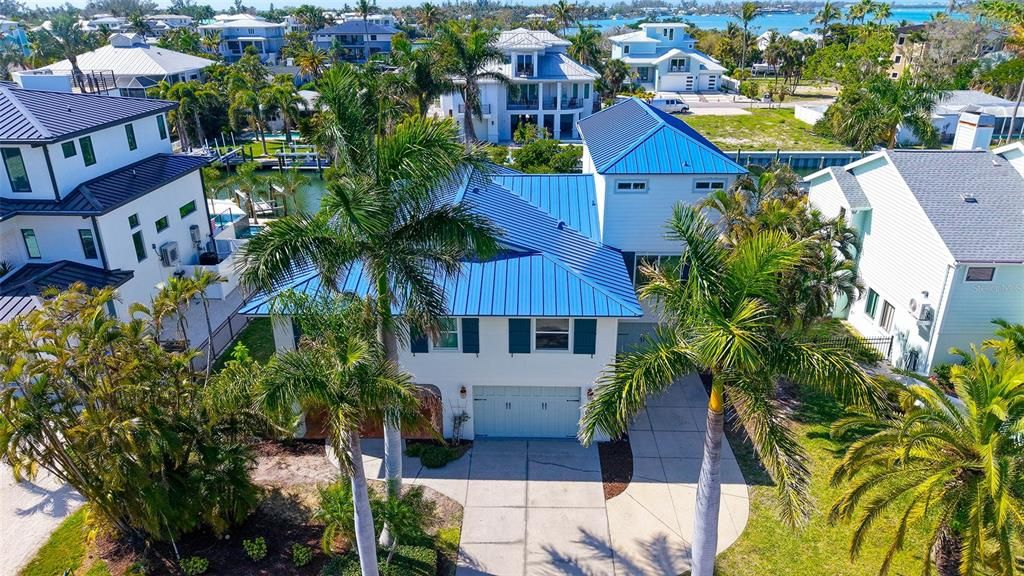 En Venta: $2,500,000 (5 camas, 4 baños, 3016 Pies cuadrados)