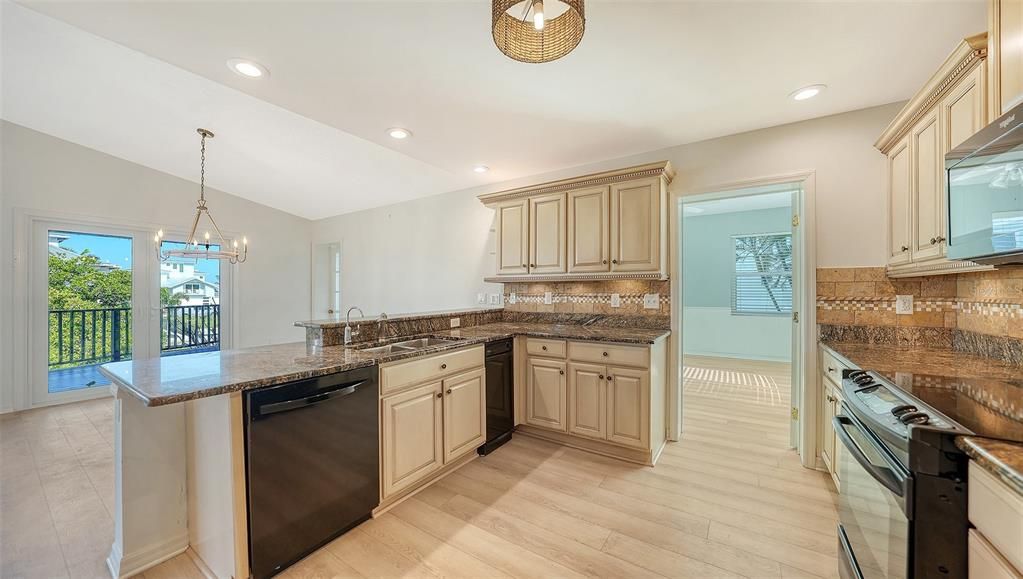 En Venta: $2,500,000 (5 camas, 4 baños, 3016 Pies cuadrados)