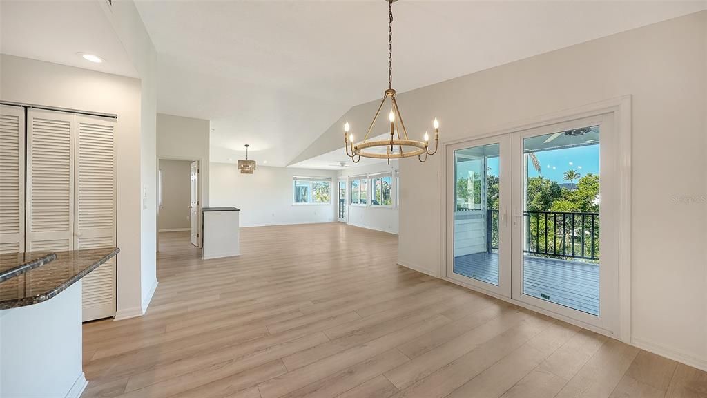 En Venta: $2,500,000 (5 camas, 4 baños, 3016 Pies cuadrados)