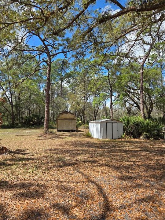 For Sale: $224,900 (2 beds, 1 baths, 552 Square Feet)