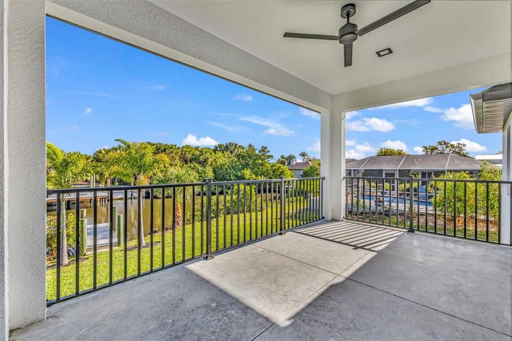 For Sale: $550,000 (3 beds, 2 baths, 1682 Square Feet)