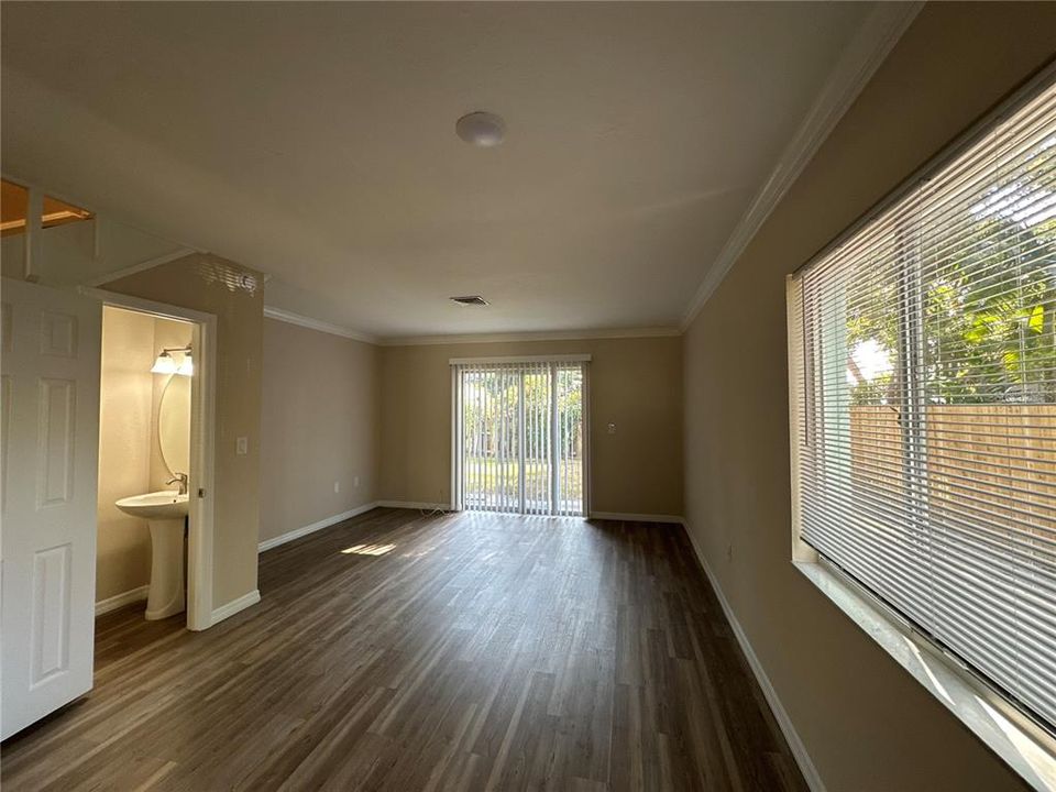 For Sale: $1,499,777 (12 beds, 0 baths, 6180 Square Feet)