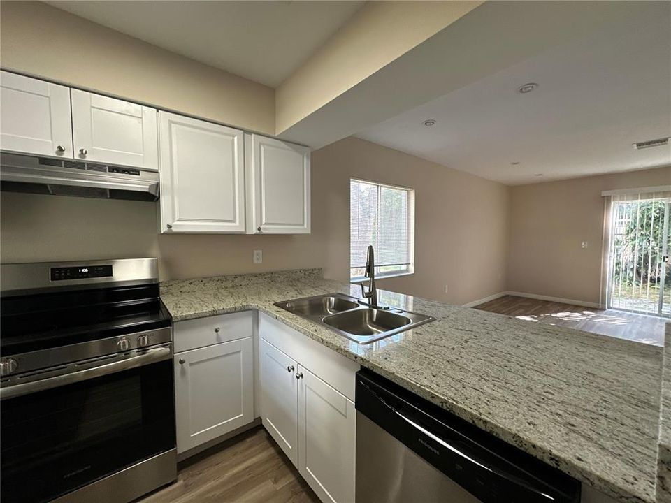 For Sale: $1,499,777 (12 beds, 0 baths, 6180 Square Feet)