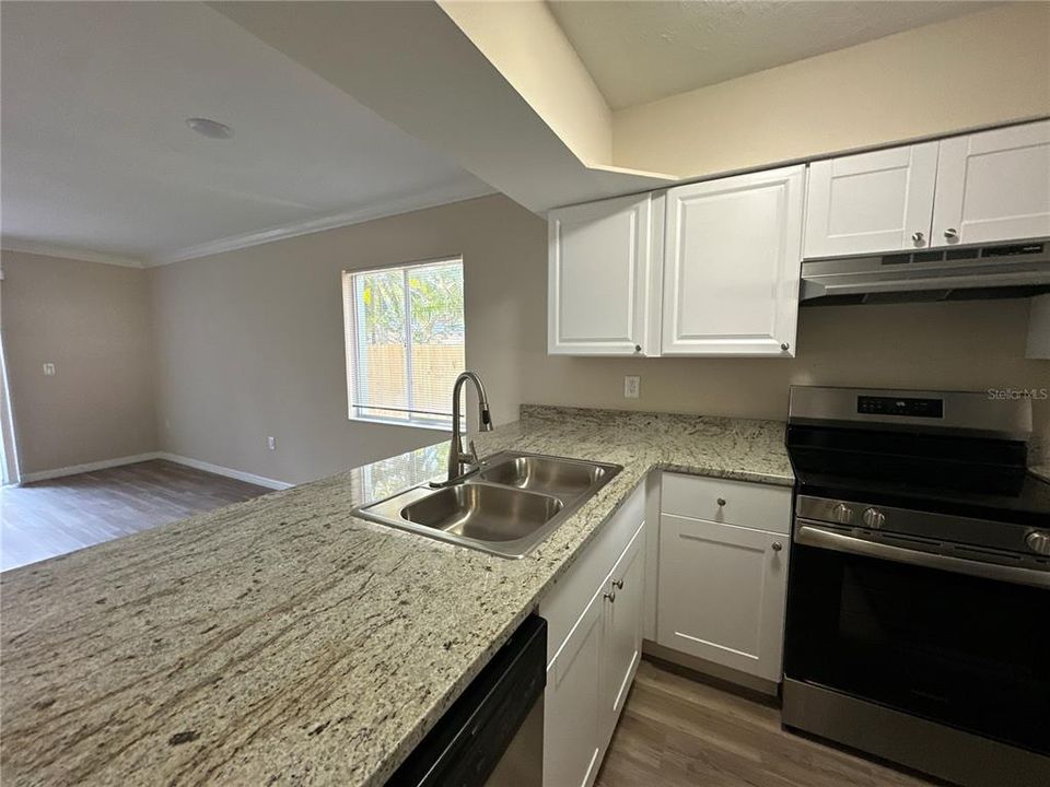 For Sale: $1,499,777 (12 beds, 0 baths, 6180 Square Feet)