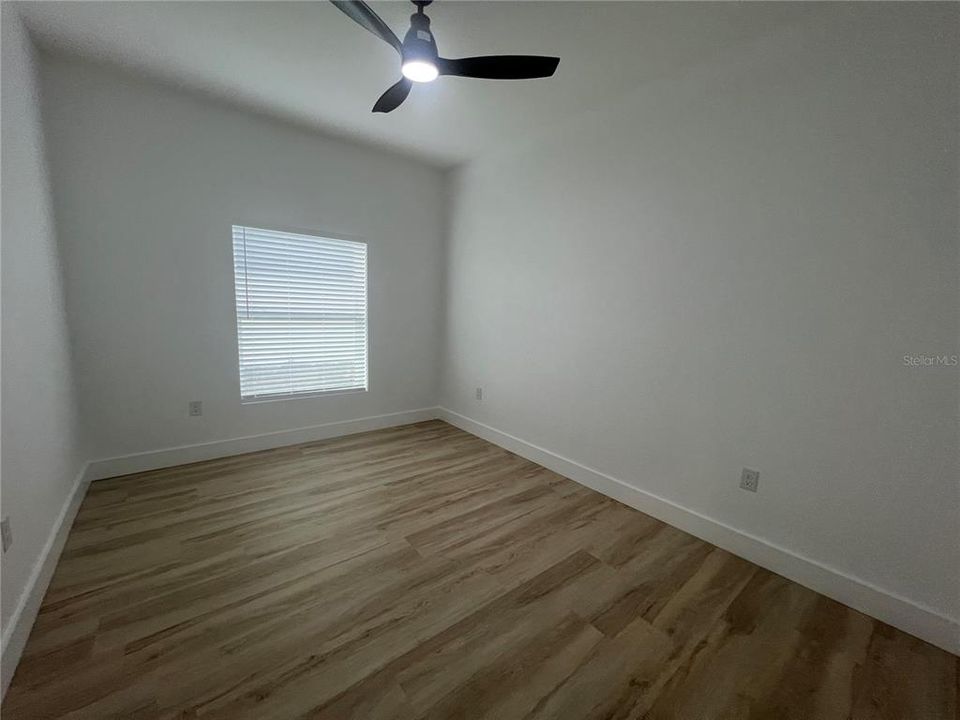 В аренду: $1,775 (3 спален, 2 ванн, 1202 Квадратных фут)