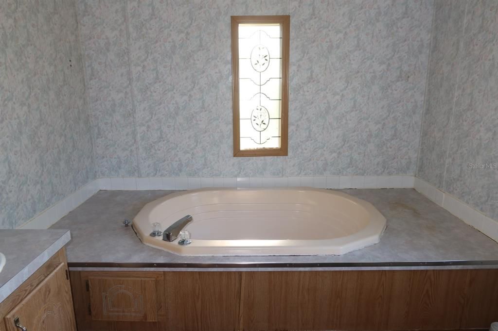 На продажу: $179,900 (3 спален, 2 ванн, 1512 Квадратных фут)