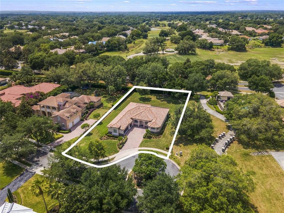Activo con contrato: $649,000 (4 camas, 3 baños, 3131 Pies cuadrados)