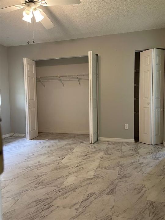 На продажу: $160,000 (2 спален, 2 ванн, 896 Квадратных фут)