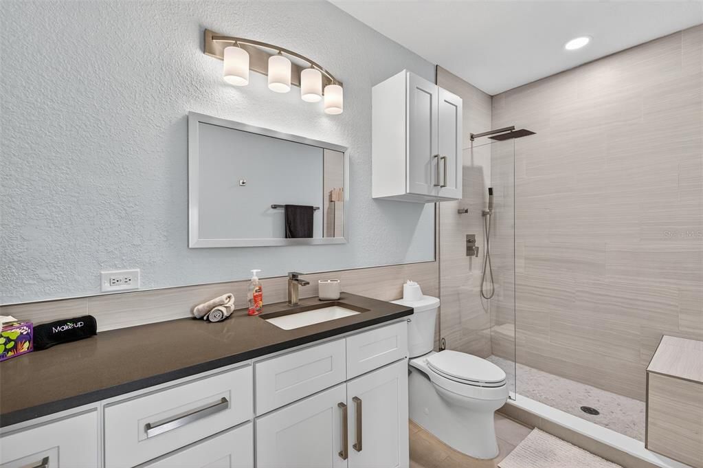 En Renta: $2,400 (2 camas, 2 baños, 1009 Pies cuadrados)