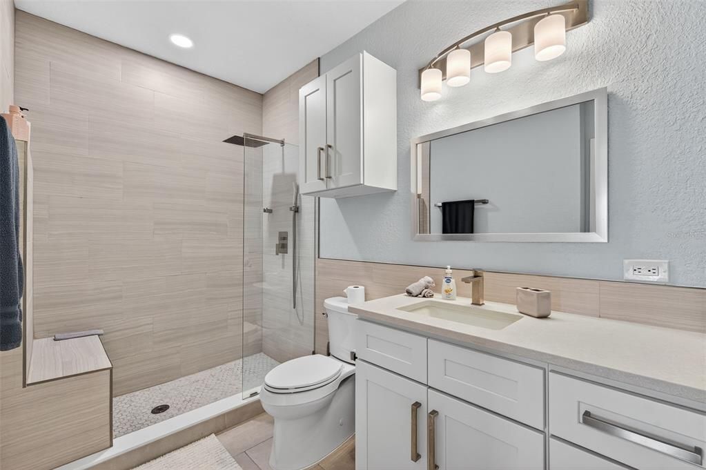 En Renta: $2,400 (2 camas, 2 baños, 1009 Pies cuadrados)