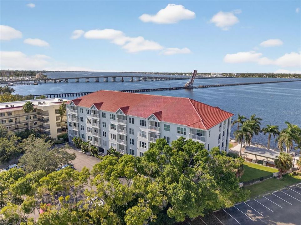 En Renta: $2,400 (2 camas, 2 baños, 1009 Pies cuadrados)