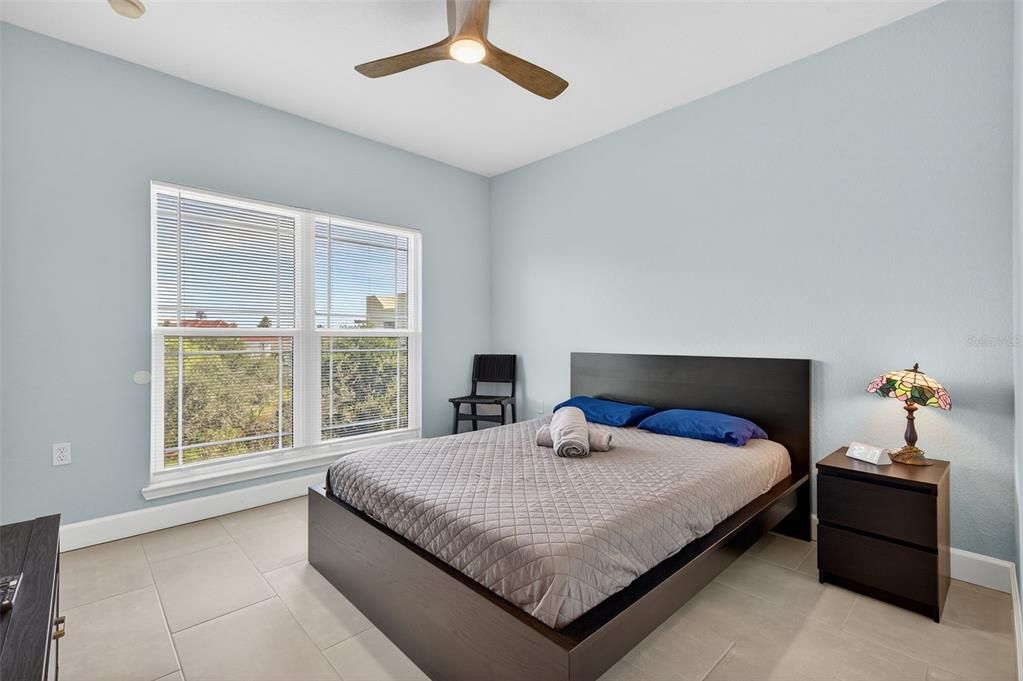 En Renta: $2,400 (2 camas, 2 baños, 1009 Pies cuadrados)