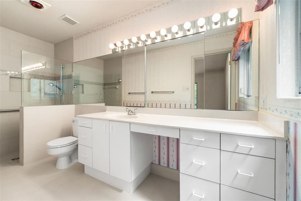 На продажу: $599,900 (3 спален, 2 ванн, 2286 Квадратных фут)